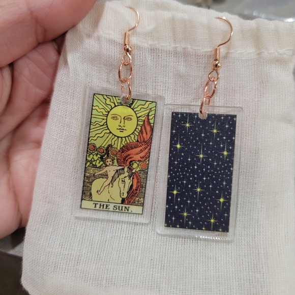 Tarot Card "The Sun" Rose-Gold Resin Earrings - Picture 2 of 4